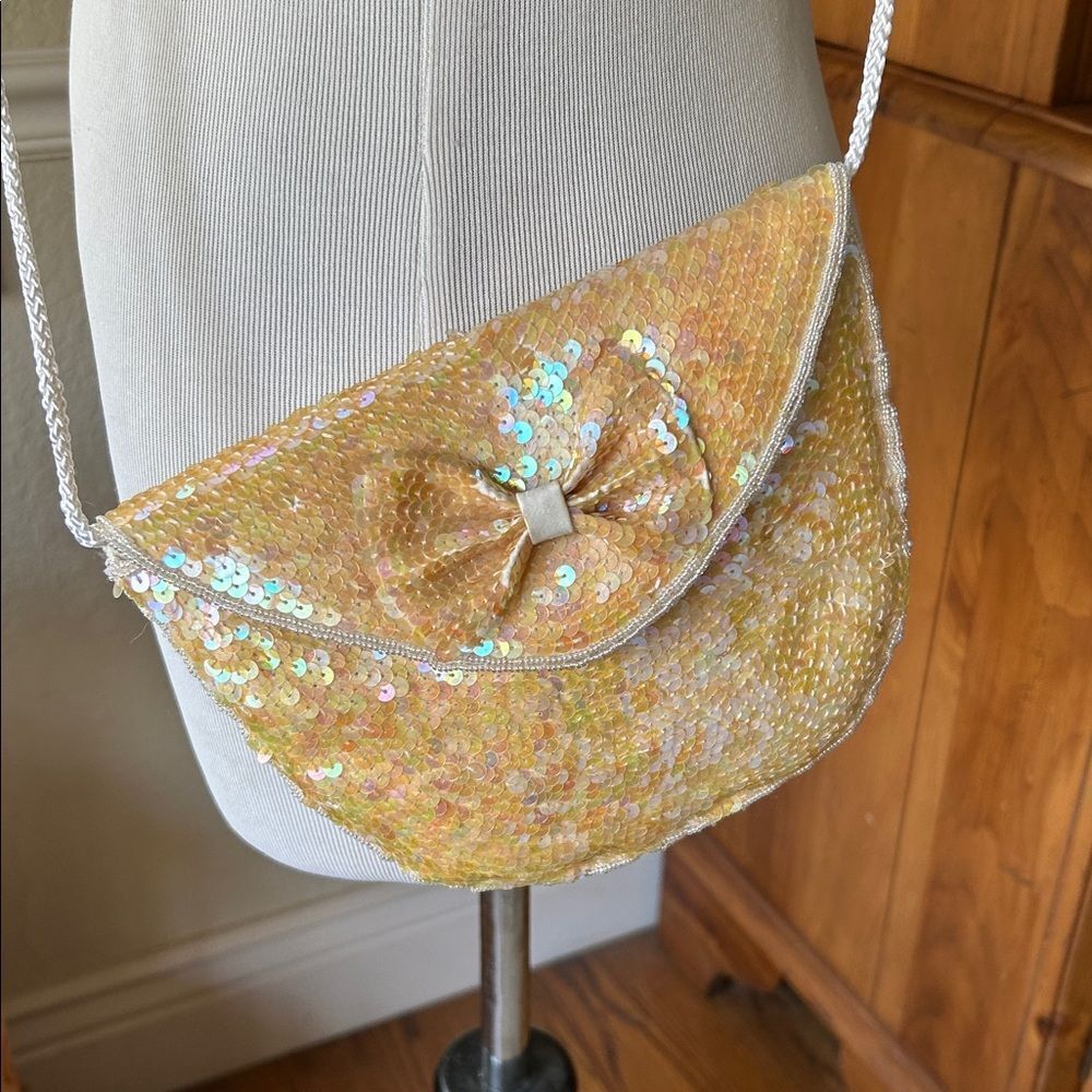 Vintage Shell Kepler Lacy After Noon Iridescent Yellow Sequin Bow Clutch
